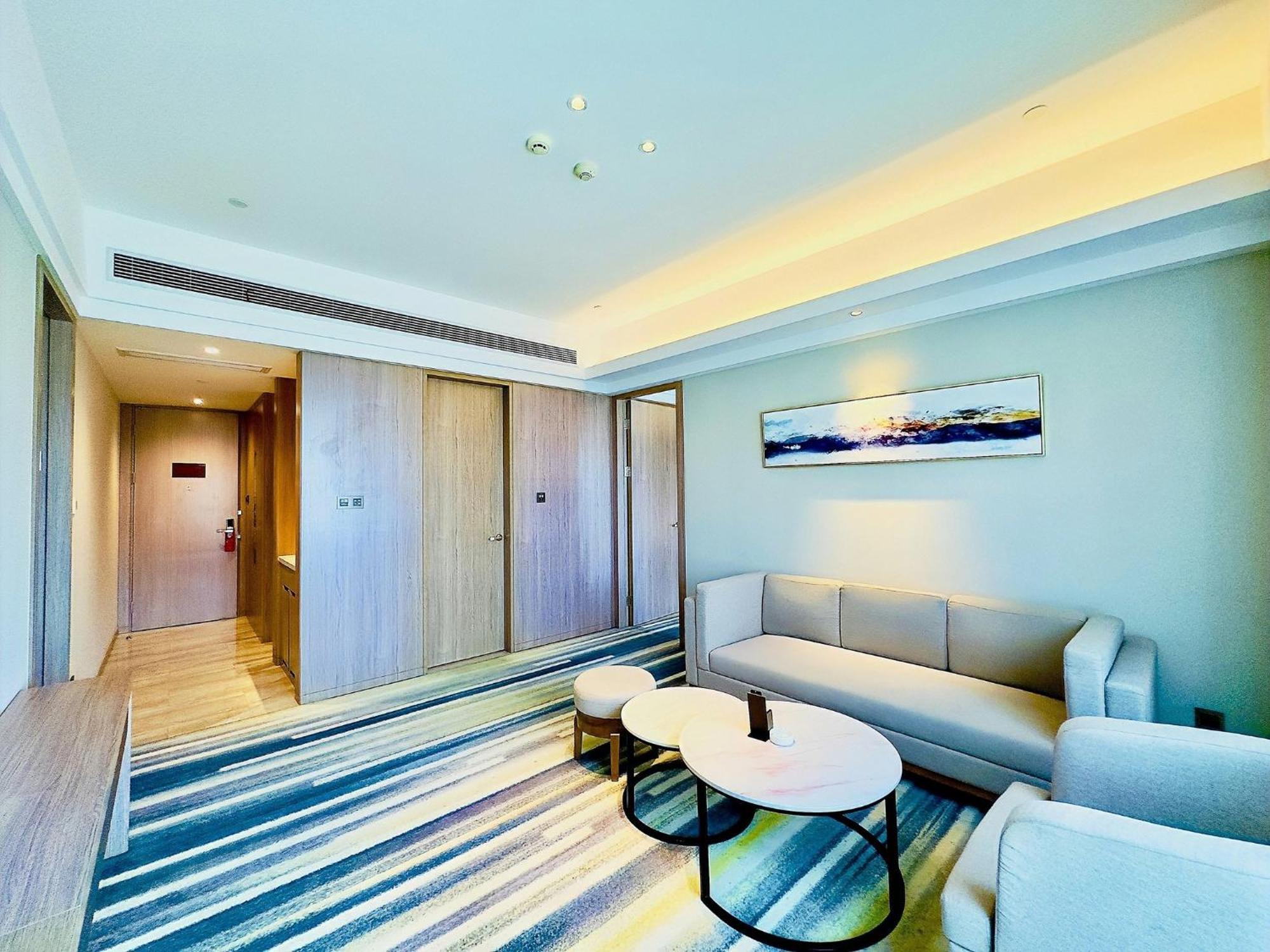 Holiday Inn Nantong Oasis International By Ihg Exterior photo