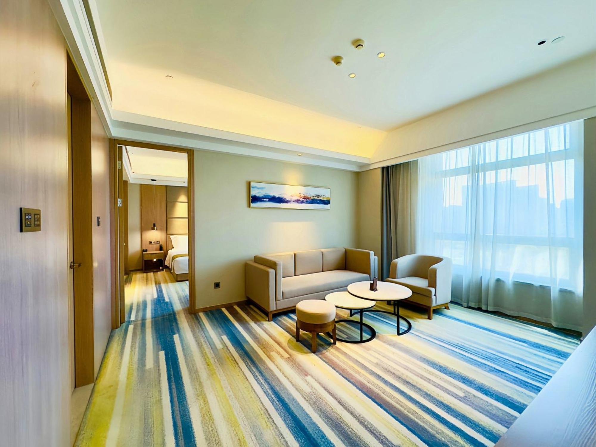 Holiday Inn Nantong Oasis International By Ihg Exterior photo